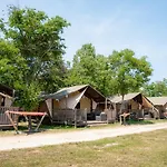 Kamp alanı Glamping Istrie *